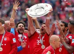 澳客电竞-阿尔勒客场战平，-逼平塞肖的简单介绍