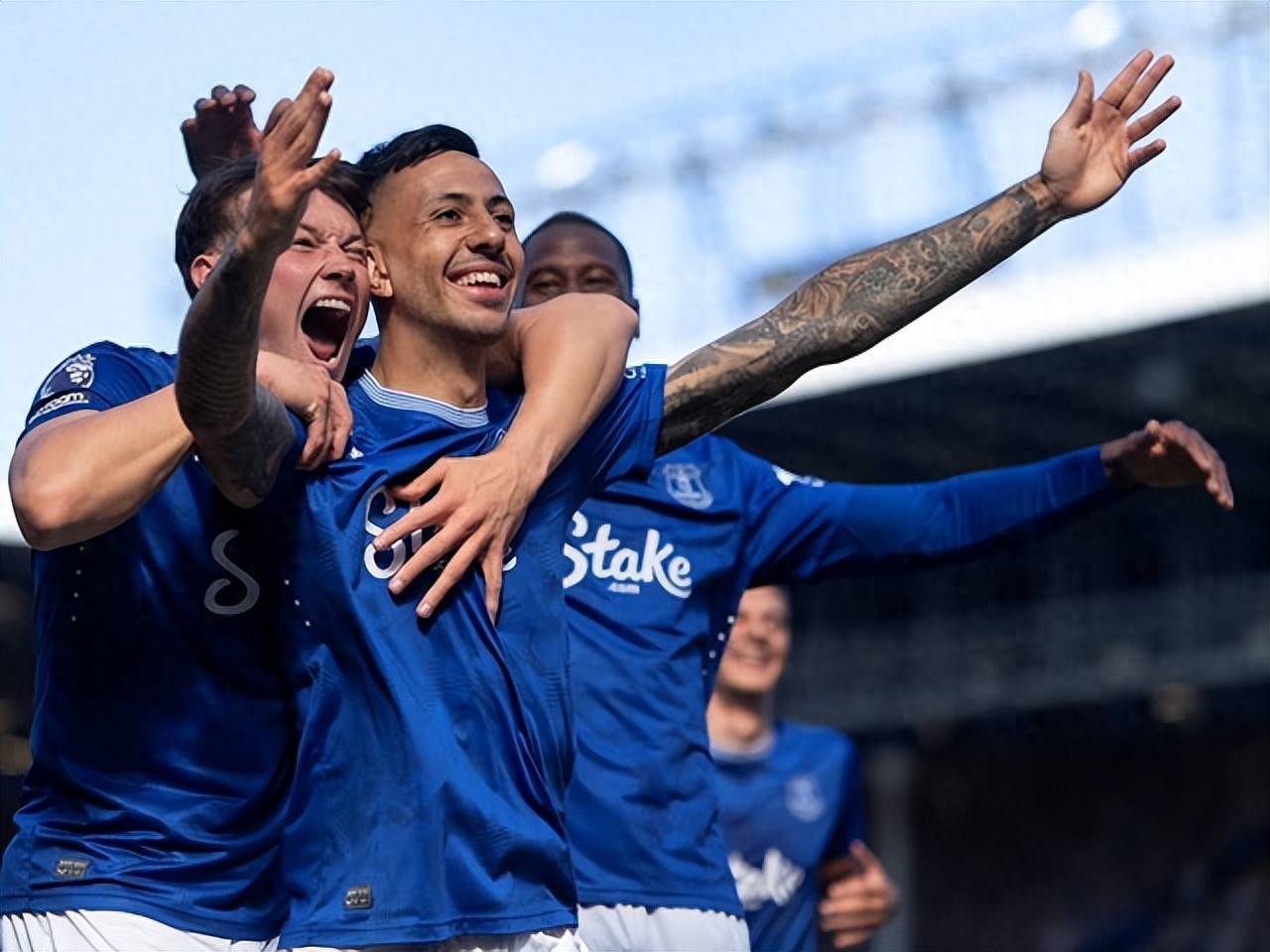 澳客链接-南安普顿客场完胜狼队,喜迎胜利(利物浦vs南安普顿足总杯第5轮比赛前瞻)