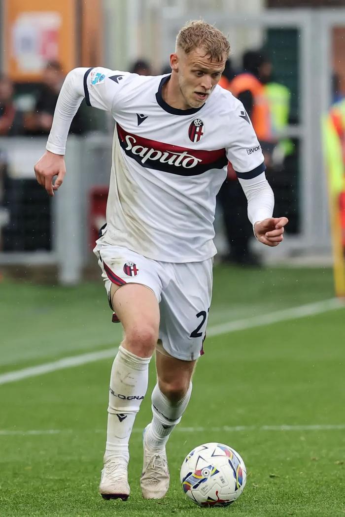 澳客官网登录网址-包含意甲联赛战事频现,新星崭露头角!的词条