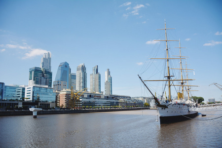 澳客视频-关于布宜诺斯艾利斯独立主帅强调团队配合,迎战欧洲劲旅的信息