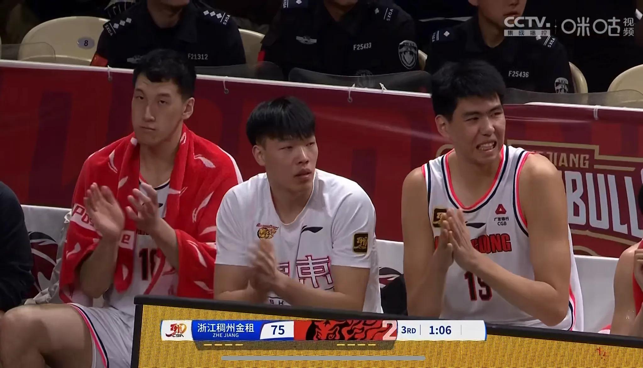 澳客网址-浙江队成为本场最大亮点,CBA季后赛瞬间破防,破门