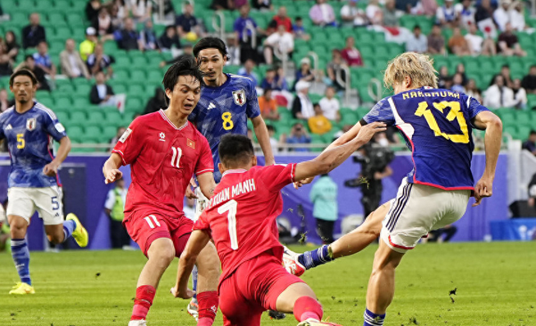 澳客培训-伊朗球队表现出色,晋级淘汰赛