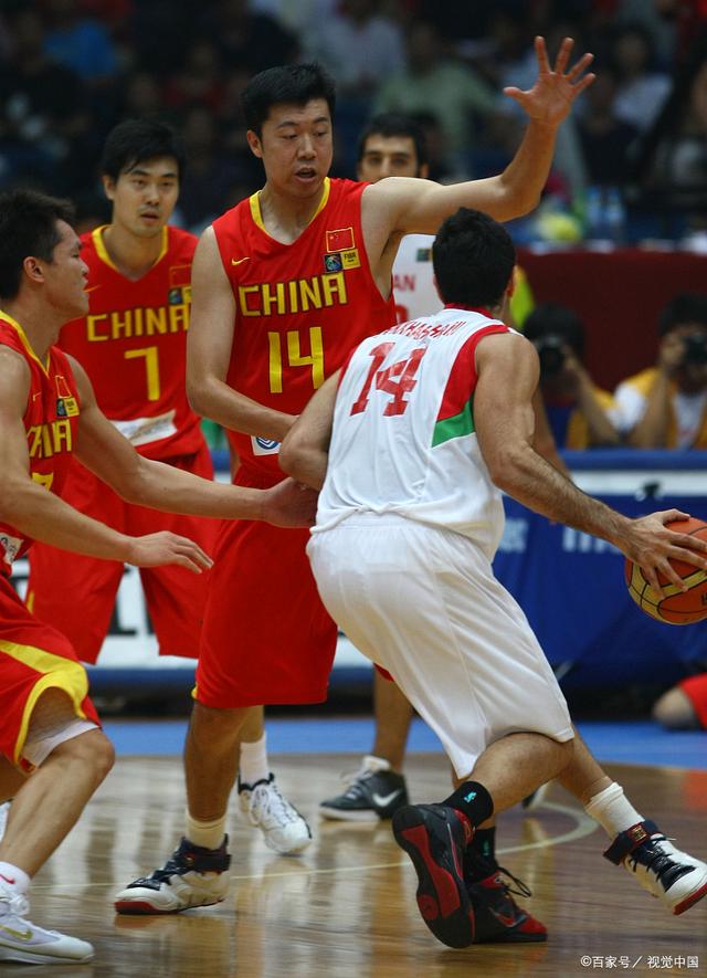 澳客下载-香港男篮球员表现抢眼，助球队战胜对手