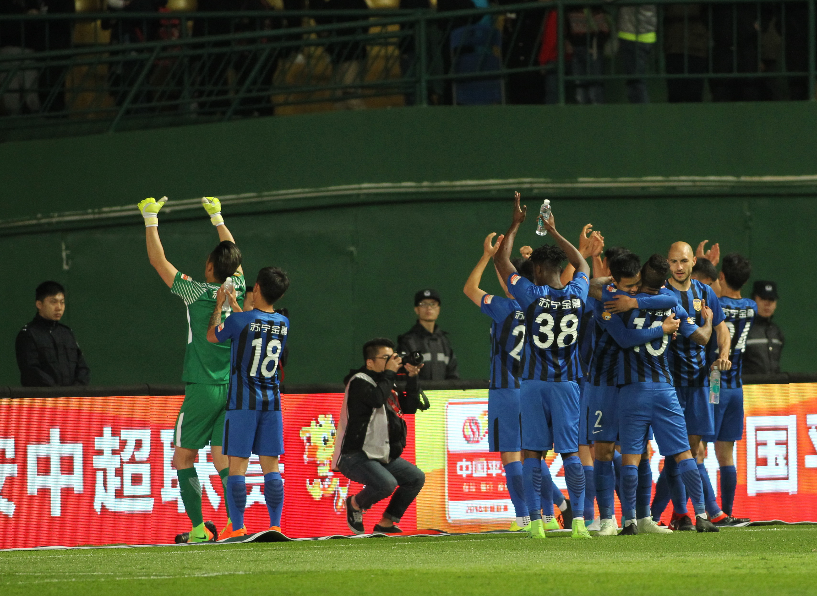 澳客投注-建业主场大胜富力,继续领跑积分榜