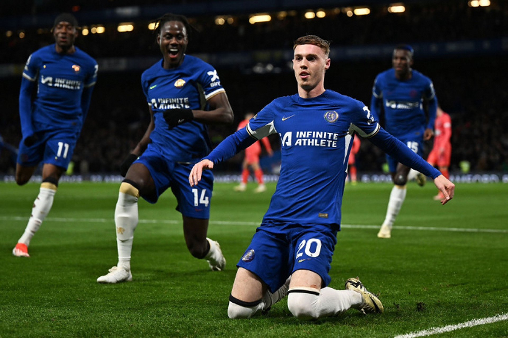 澳客官网-切而西主场大胜,英超榜首位置再次动摇