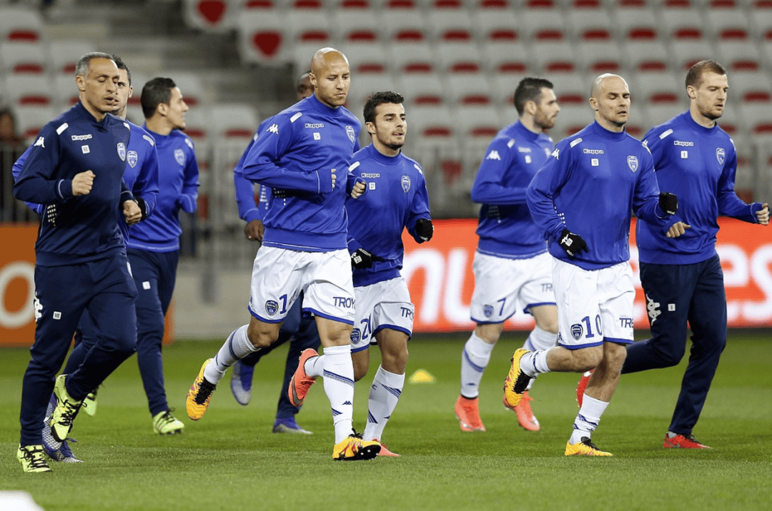 澳客网页版入口-帕尔马主场逆转战胜强敌,赢得惊人胜利