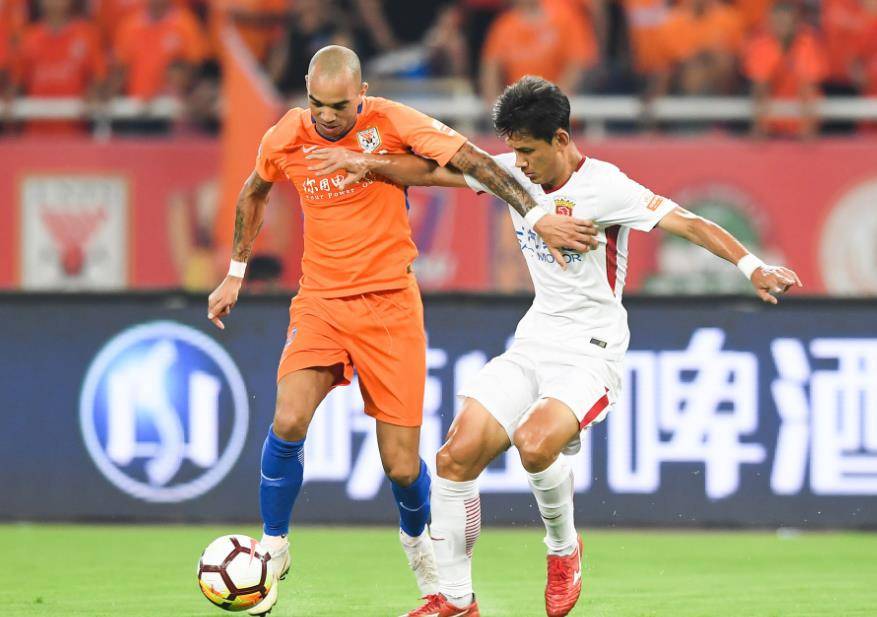 澳客app下载地址-鲁能大胜摆脱低迷，重返冠军争夺行列的简单介绍