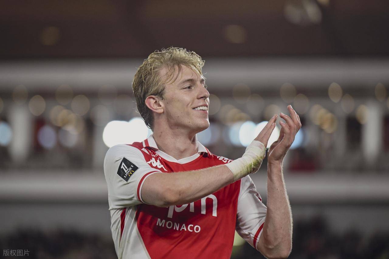 澳客娱乐-摩纳哥中后卫发挥出色,成为防线重要一员的简单介绍