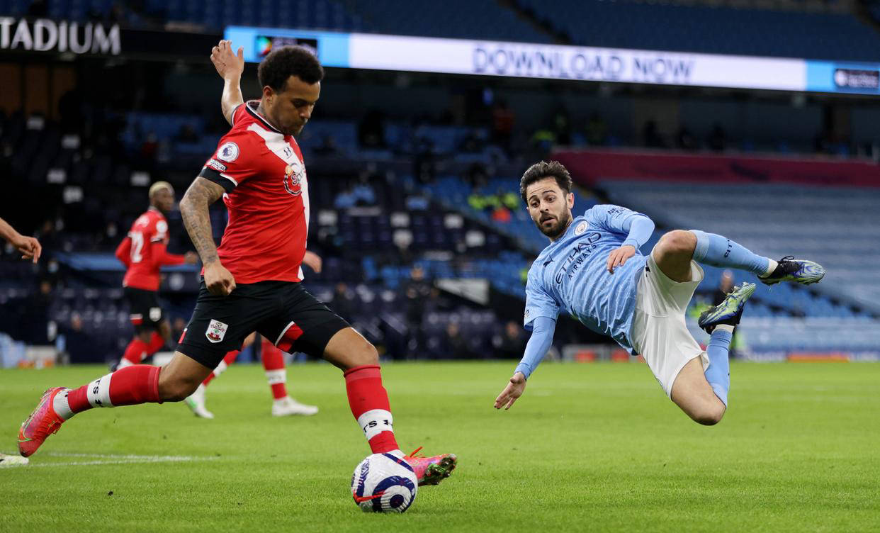 澳客官网-曼城前锋伤愈归队，助球队重回正轨