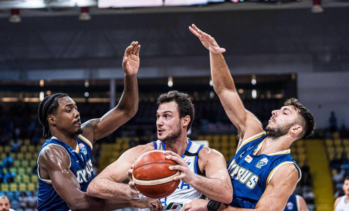 澳客直播-西班牙男篮稳健前行,全体出击争夺冠军