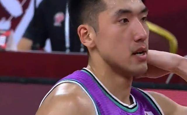 澳客官网-比分胶着,胜负难分的激烈对决