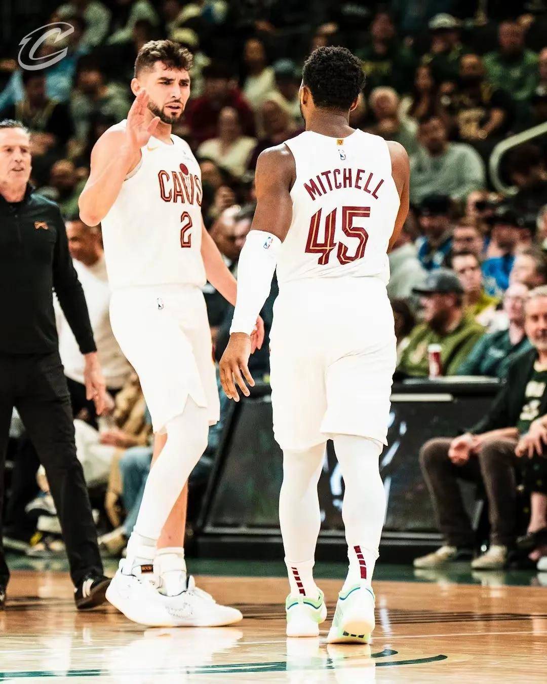 澳客网页版入口-骑士客场战胜雄鹿,取得关键胜利的简单介绍